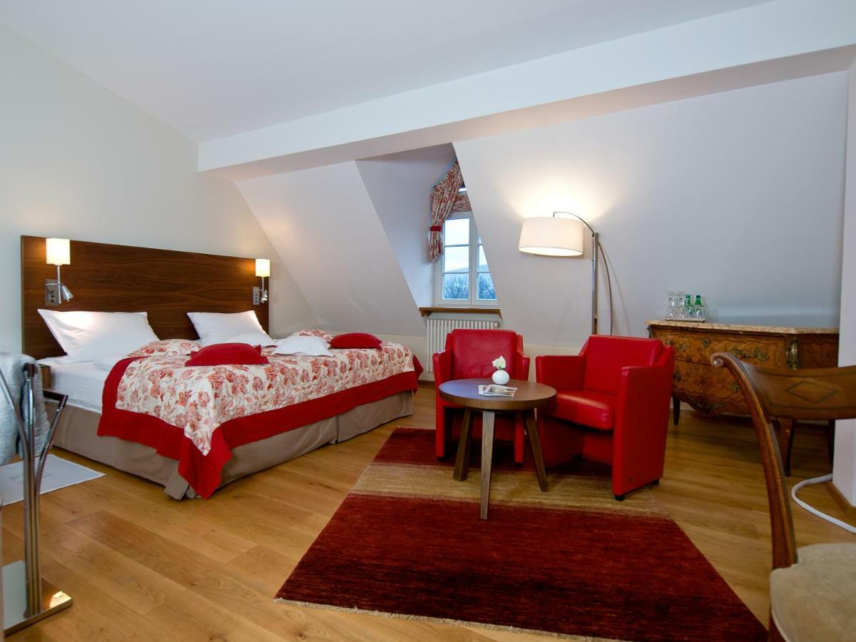Pałac Pakoszów Jelenia Góra Exterior foto A room at the Hotel Axelmannstein
