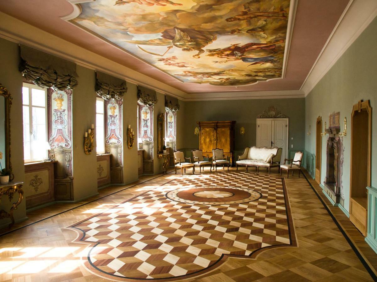 Pałac Pakoszów Jelenia Góra Exterior foto The Green Hall